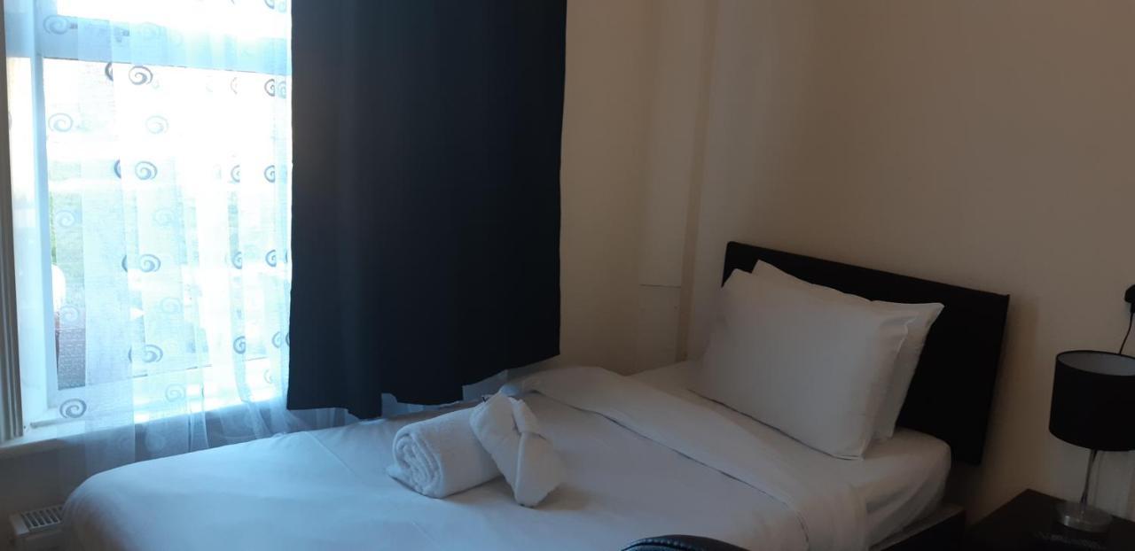 Carmel Serviced Rooms Southampton Szoba fotó